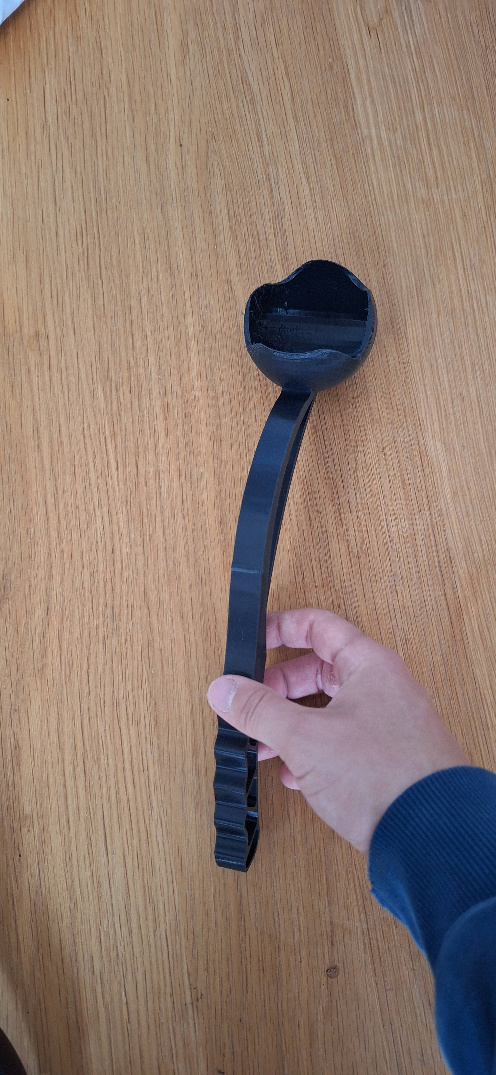 TPU ball thrower