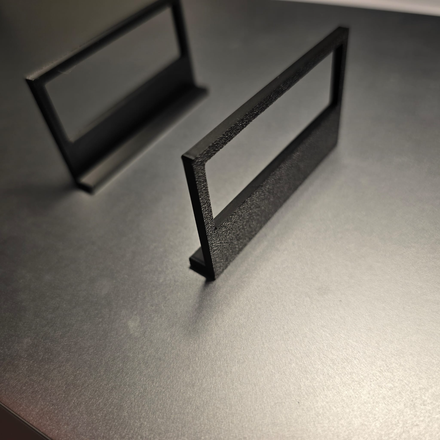 Sliding s24 Ultra lamp clamp