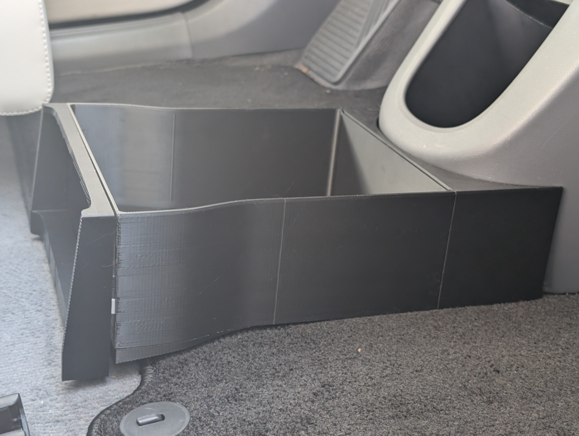 Ioniq 5 center console floor tray