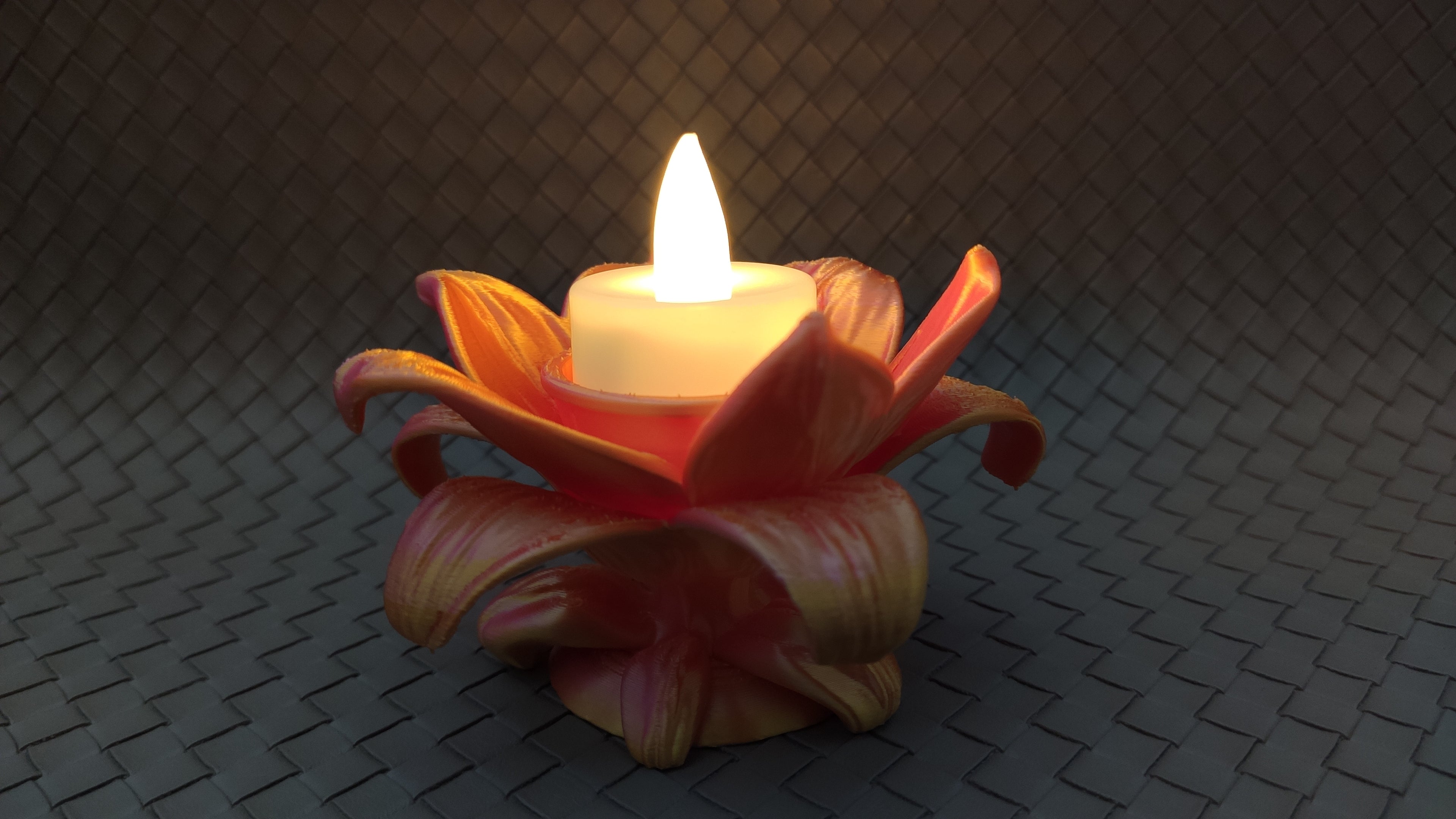 Lily Flower - LED tealight holder