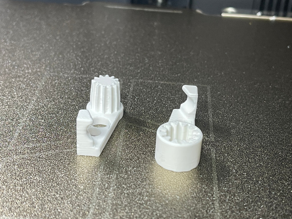 Adjustable LST Clip
