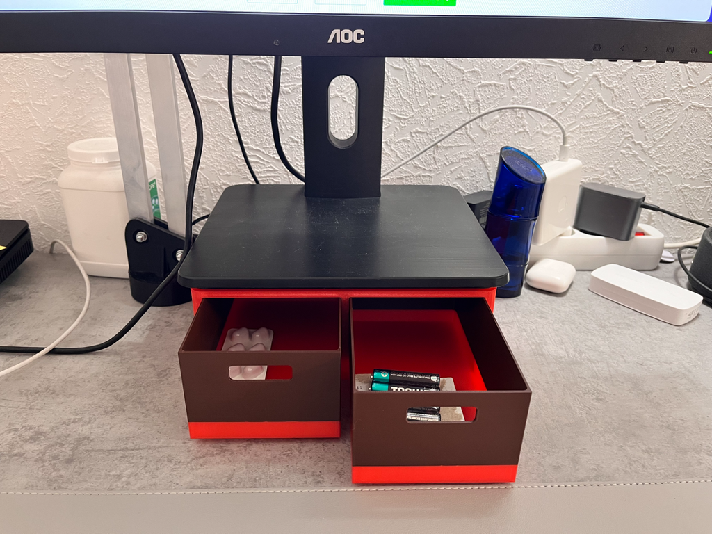 Monitor stand / support
