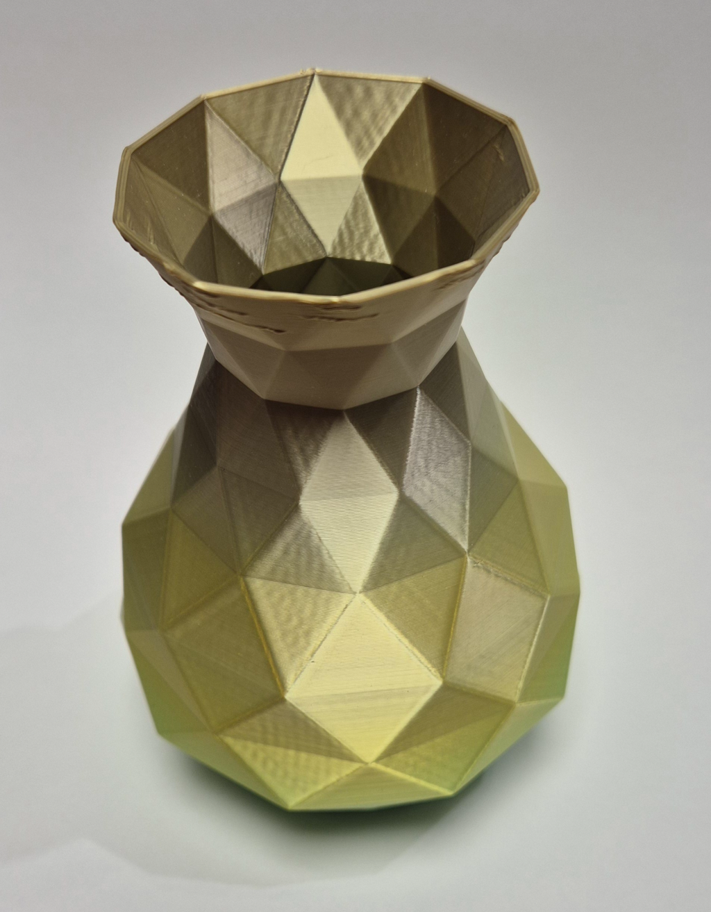 Modern Vase Free to sell