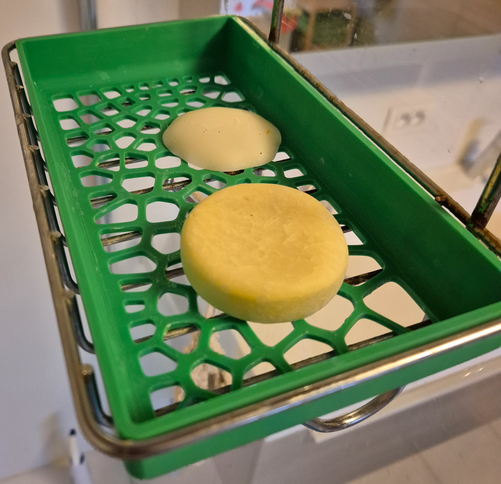 soap dish, fits in shower hanger