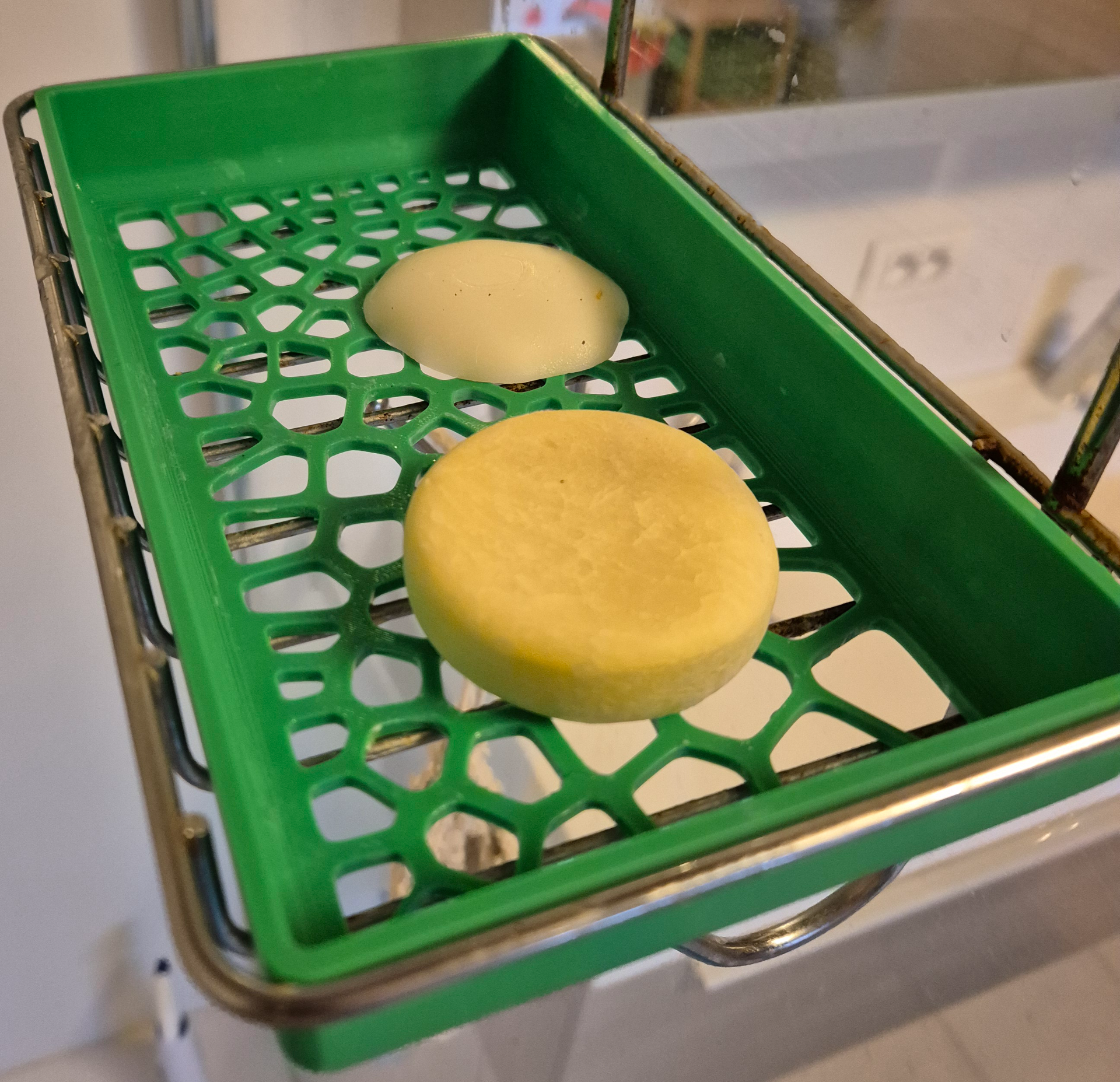 soap dish, fits in shower hanger