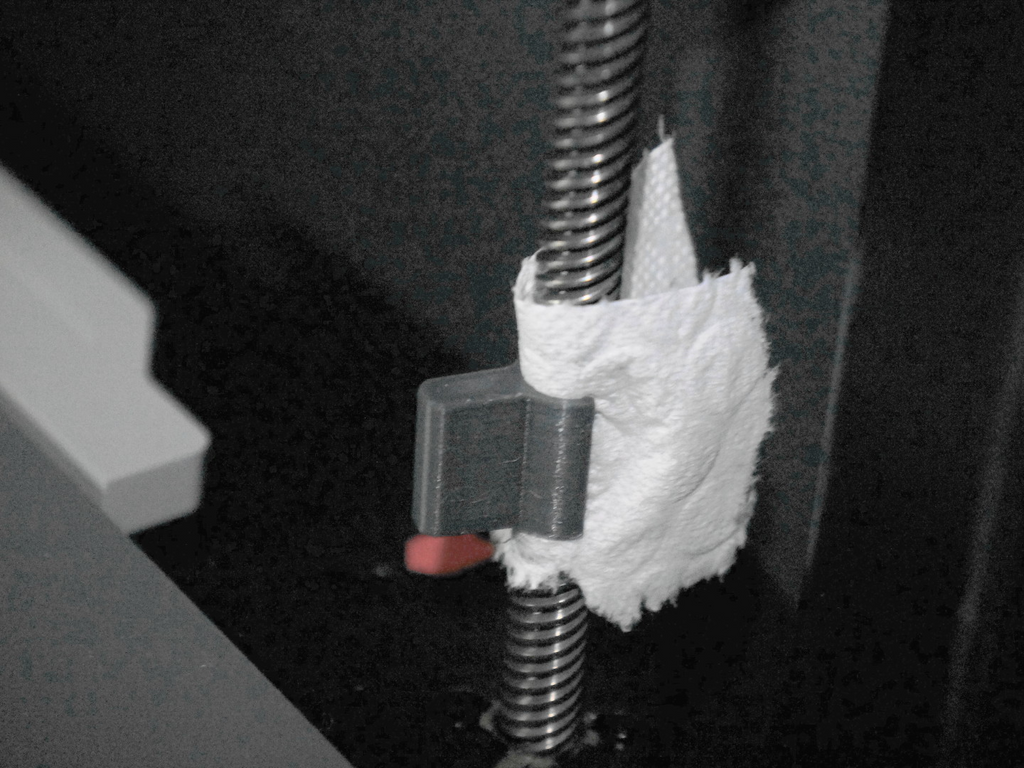 T8 spindle cleaner