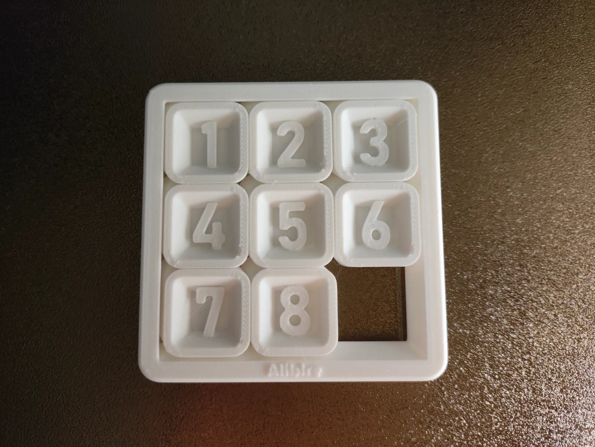 数字华容道-益智小玩具 3×3 数字解谜