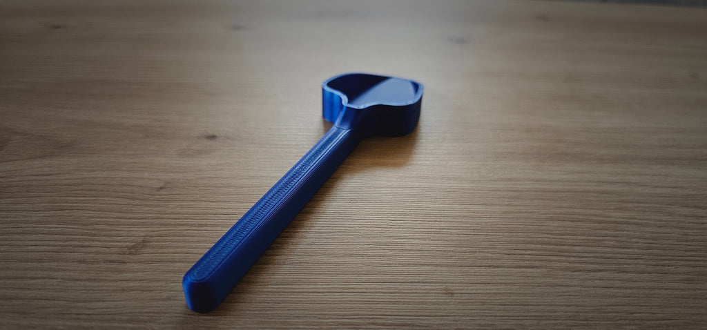 Small shovel for cultivation
