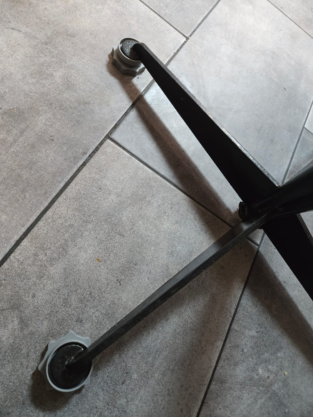 45mm furniture levellers 6mm thread length
