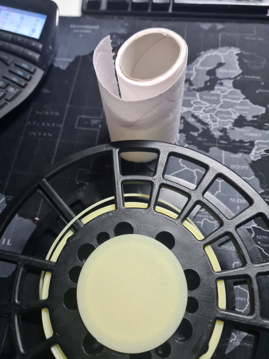 Spool lids