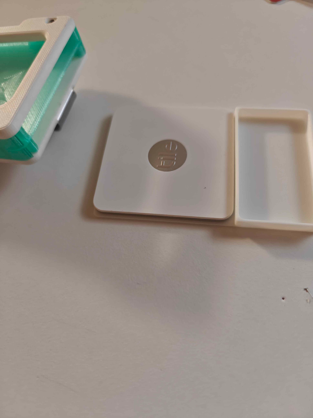 TIle Holder for 6 Card Modular Wallet
