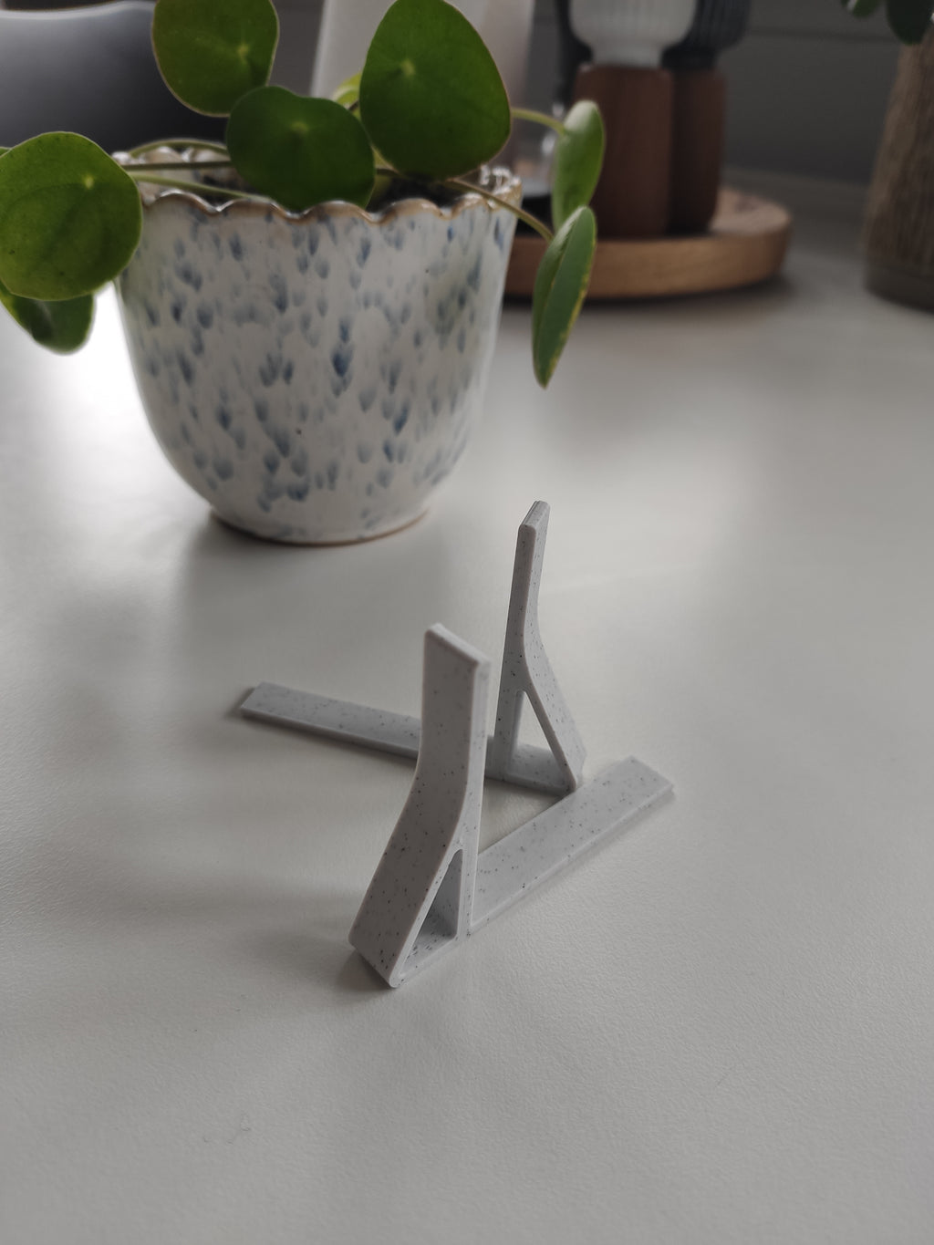 BookStop: Simple, Minimal and Fast Printing Bookend.