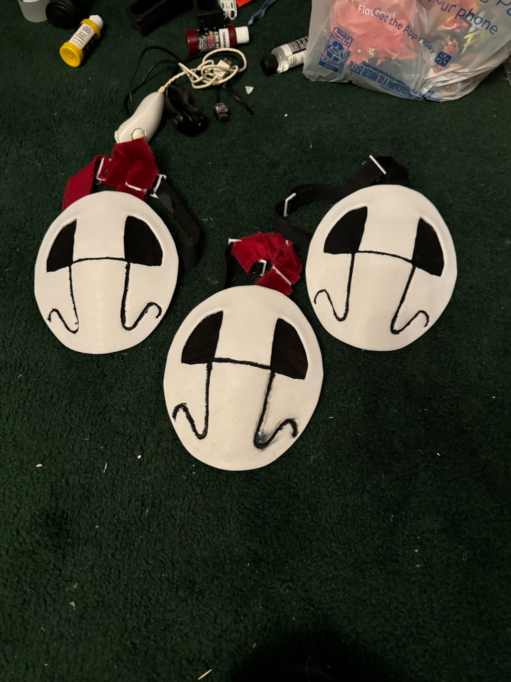 Squiggles mask
