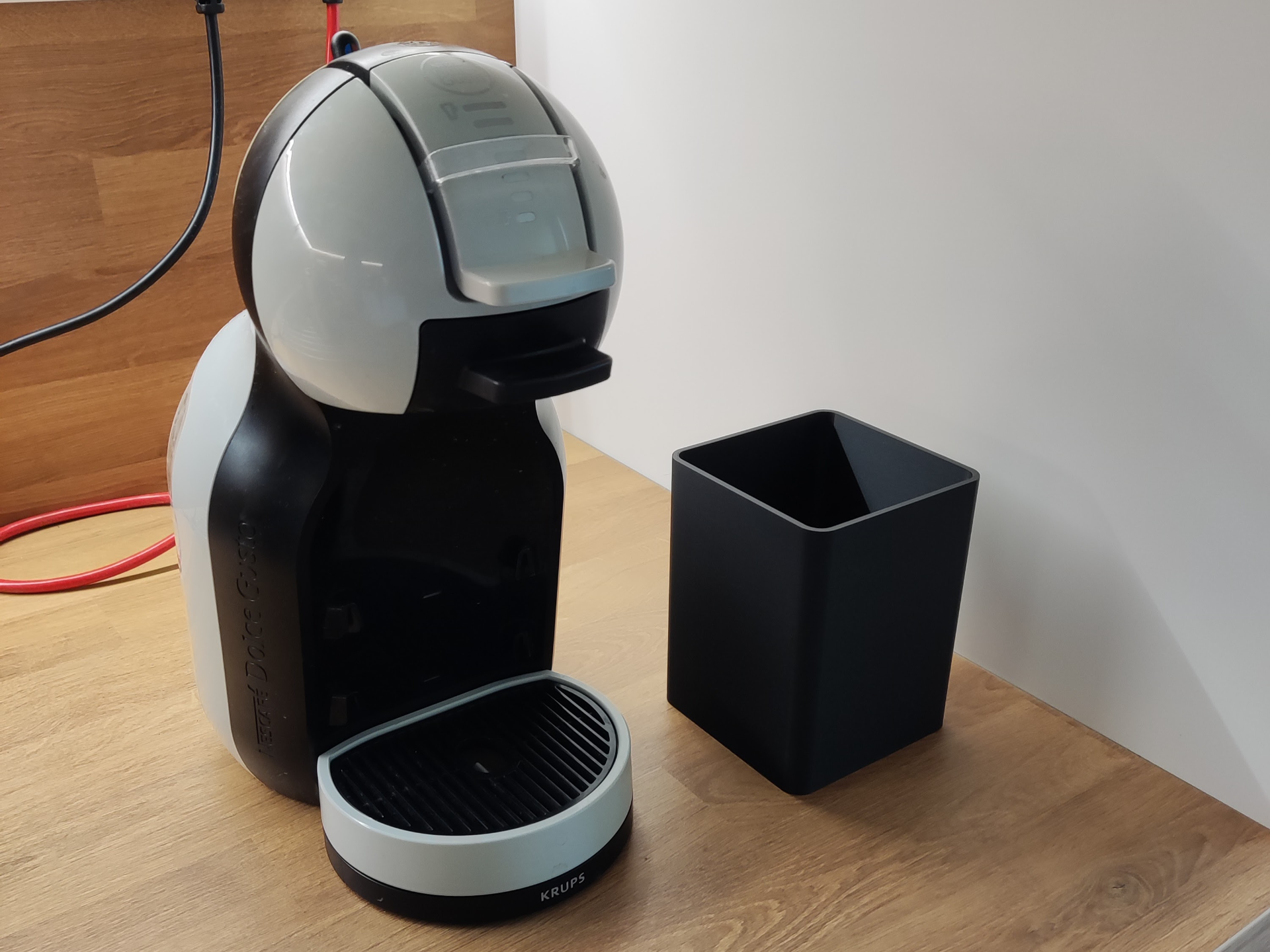 Small bin for used Dolce Gusto Capsules