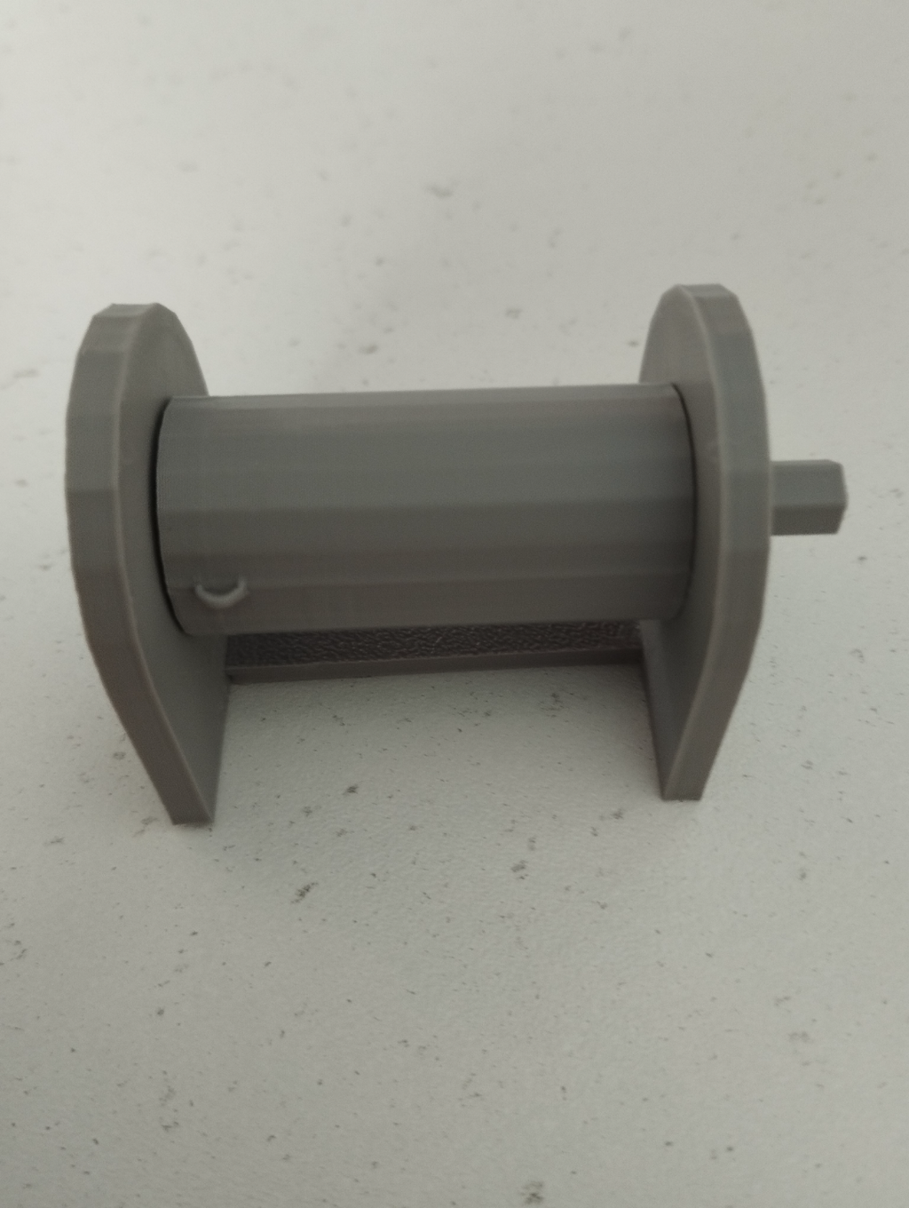 Spool for string or jewelry chain