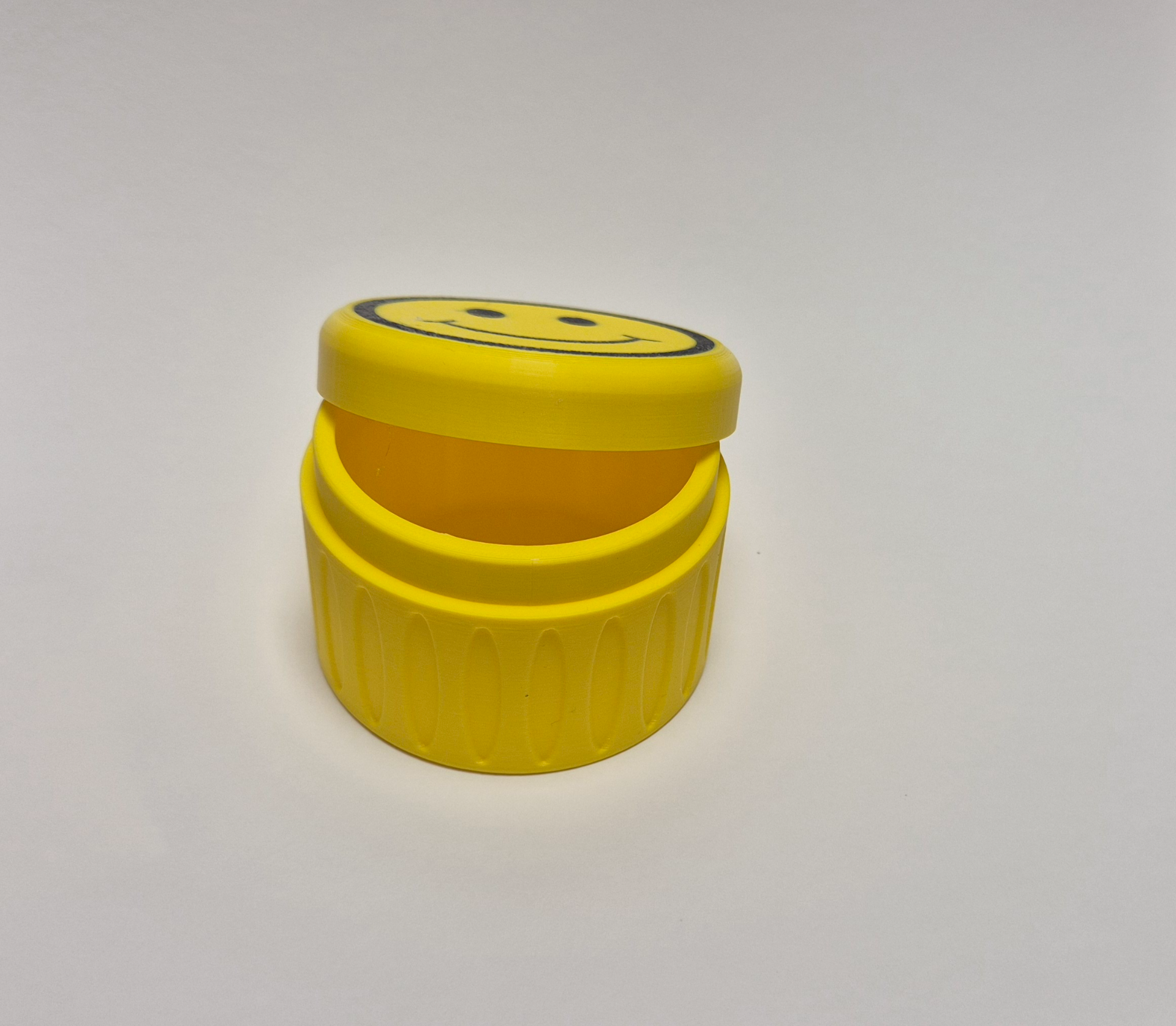 Happy jar / pot Free to sell