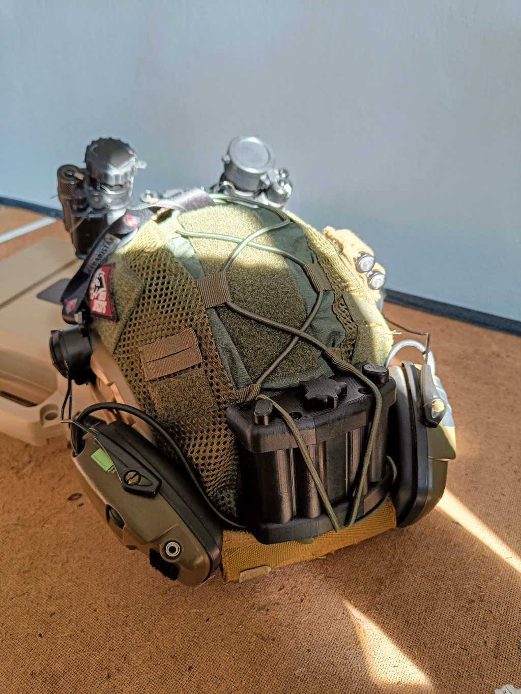 Dummy nvg battery pack/counterweight