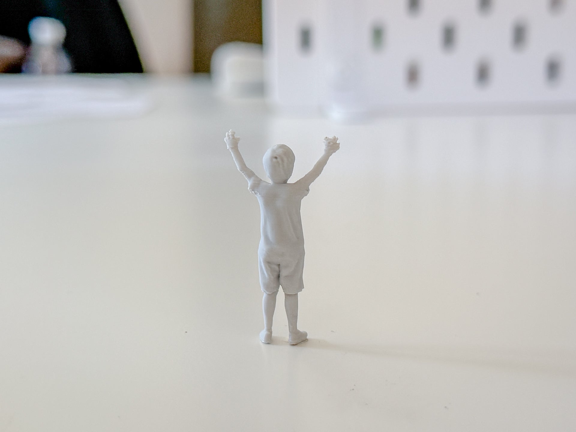Miniature Kid/Child for your Diorama