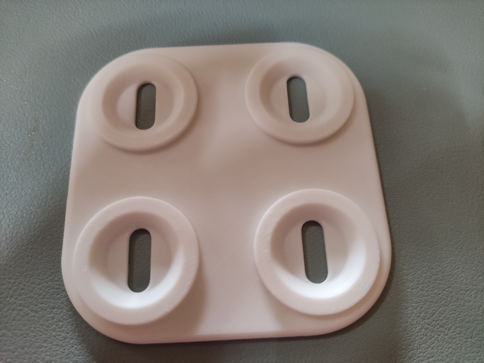 Skadis T-Clip 4 Board Connector