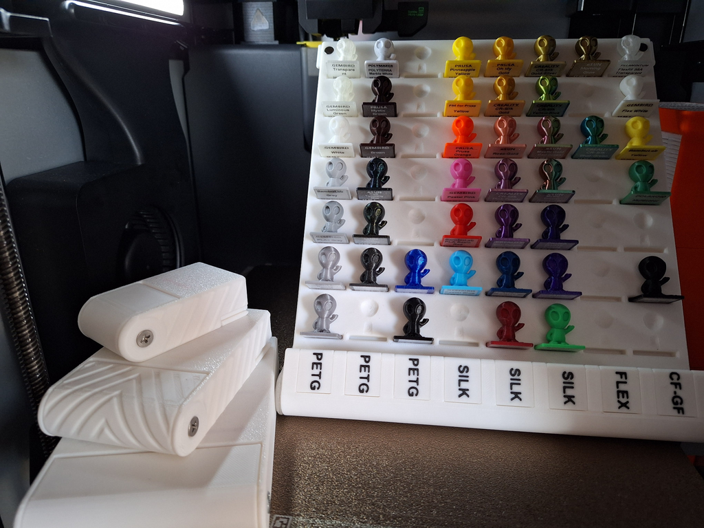 Little Alien: Filament Sample Swatch Box V-Shape