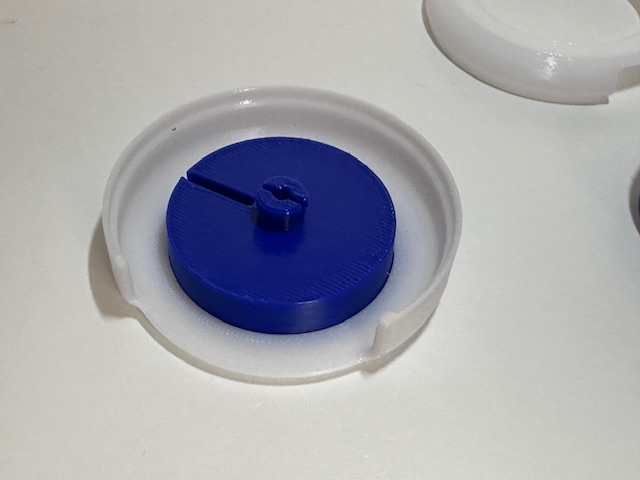 Soft tape measure spool