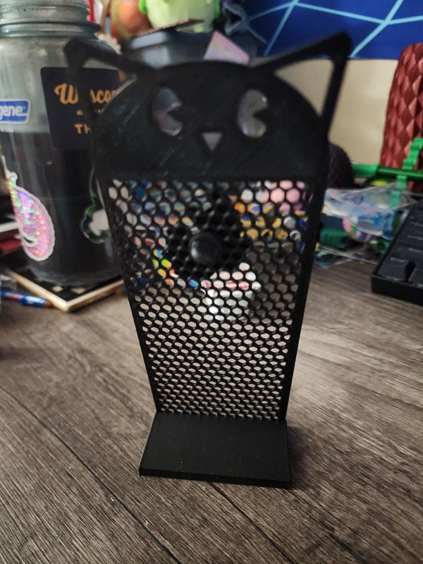 Enamel pin/ earring stand (Cat Ear Editon)