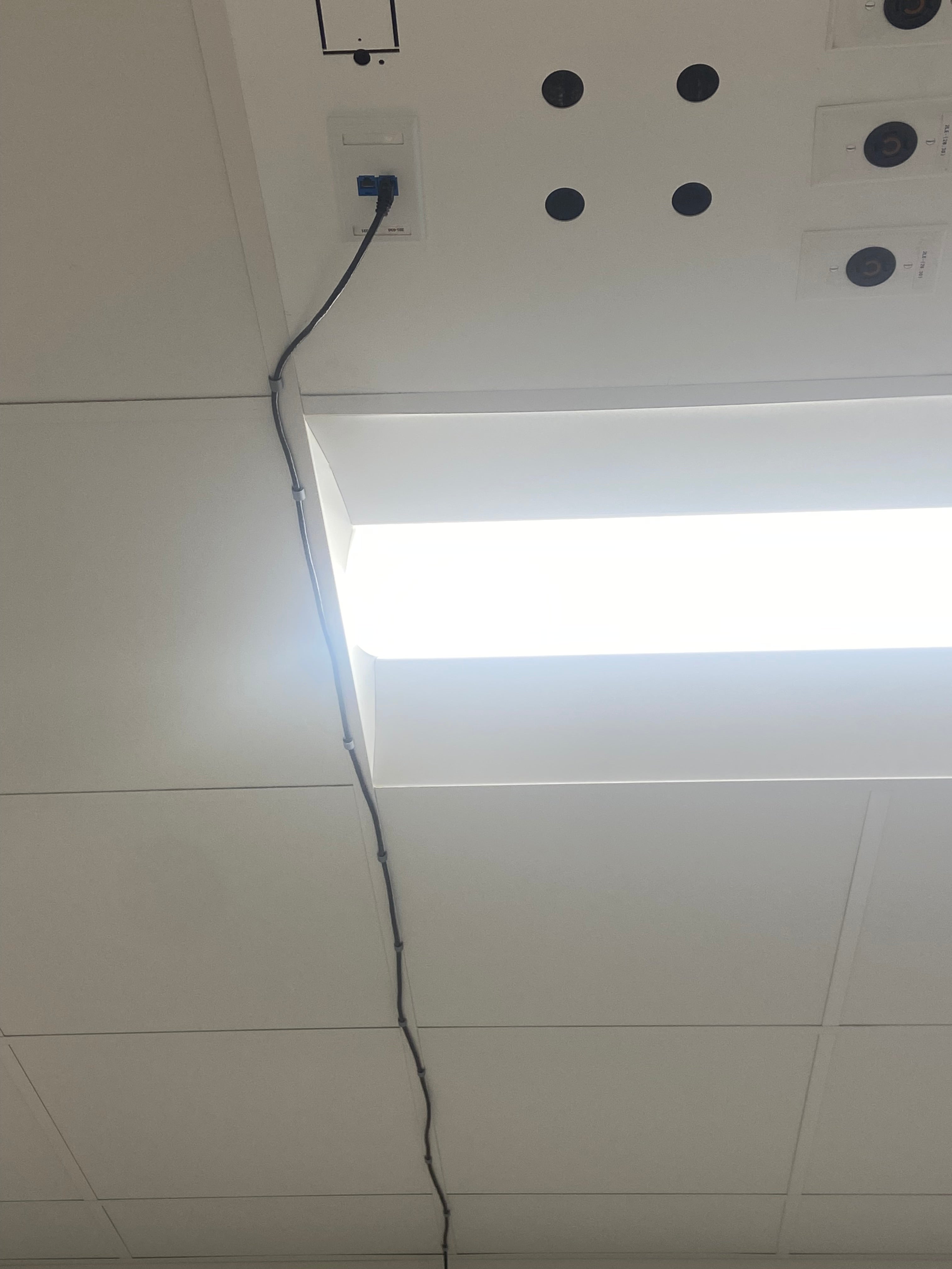 Dropped Ceiling Cable Clamp - Small