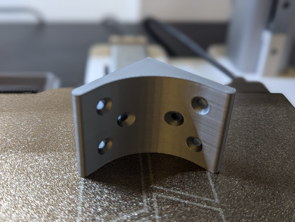 90 degree bracket 45x45x40 M4