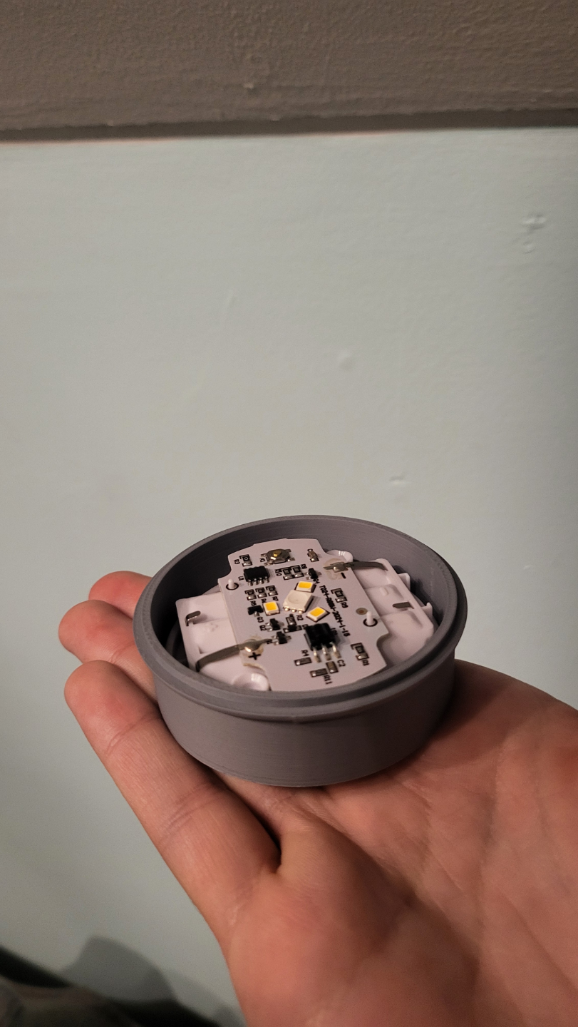 Minimal Puck Light Lamp