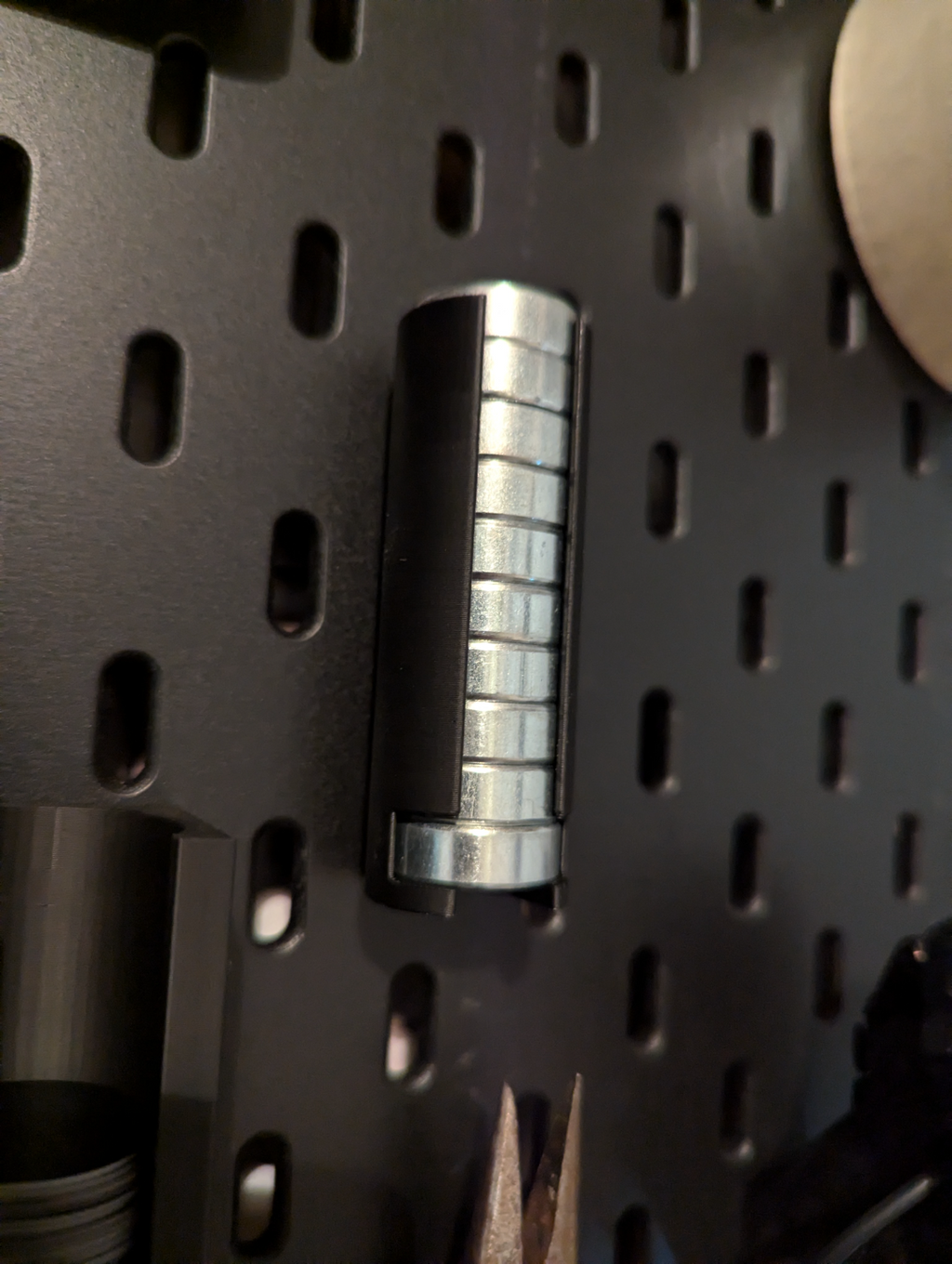 Skadis 608 bearing holder