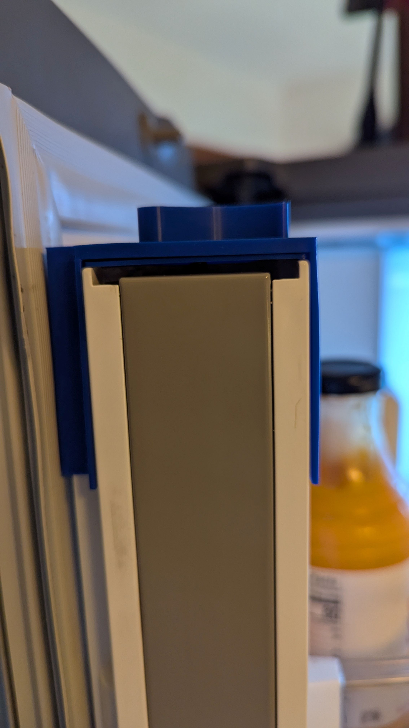 Samsung Fridge Mullion Flapper (french door assm)