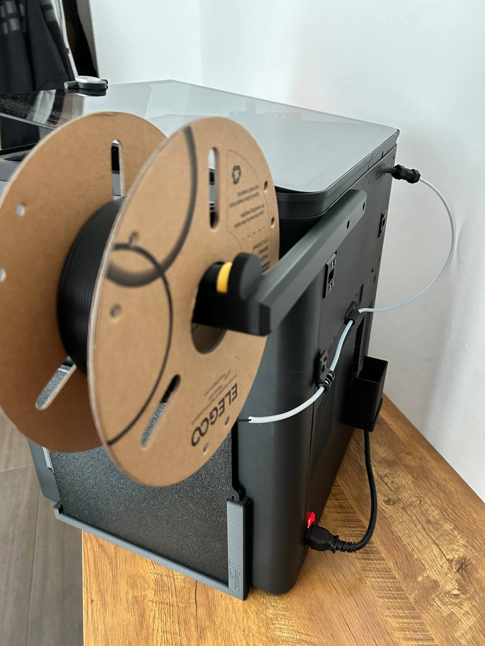 RIGHT SIDE Spool holder