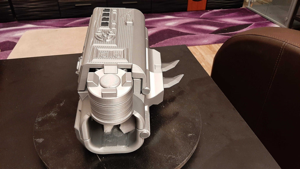 Predator gauntlet with the retractable shield