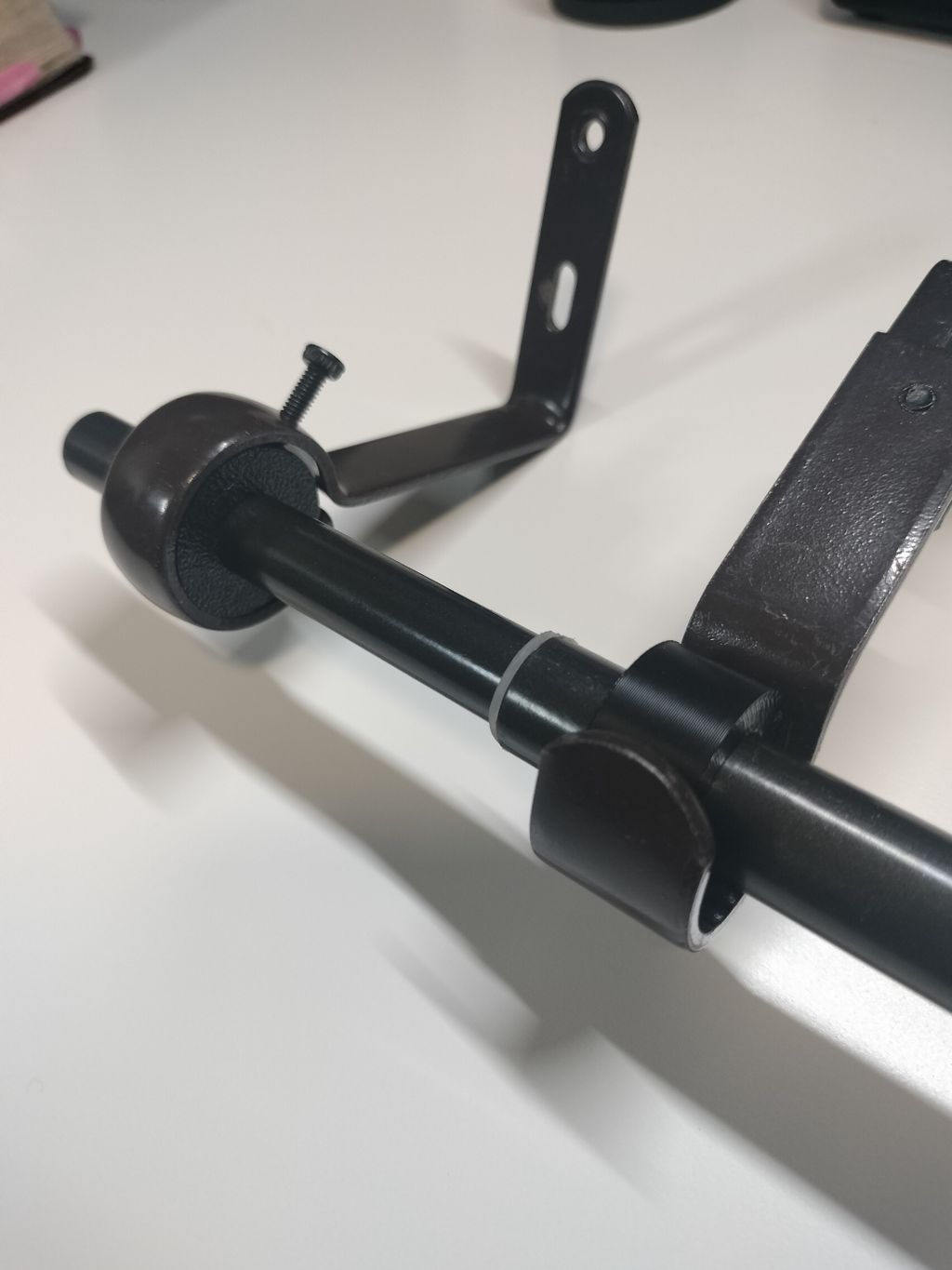 Curtain rod adapter Friction Fit for big bracket