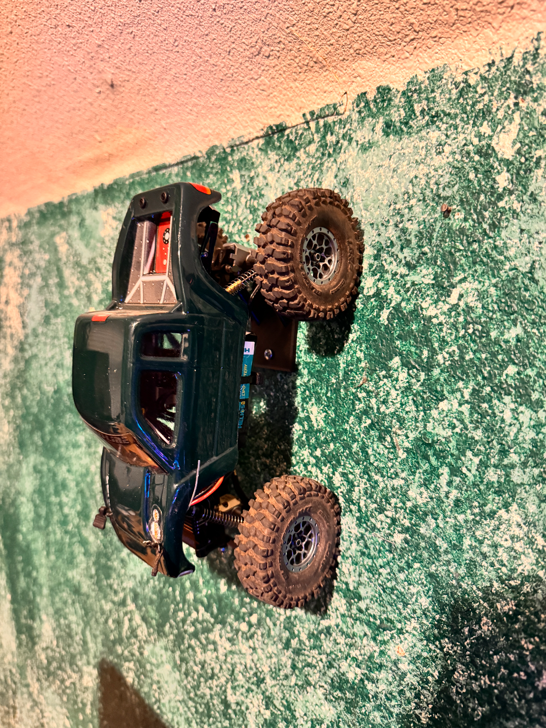 SCX24 wall mount