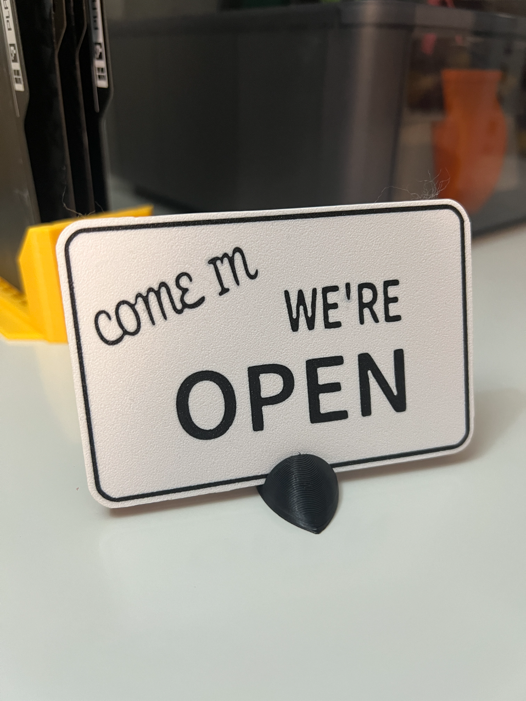 Shop Sign - We are opened / closed with holder