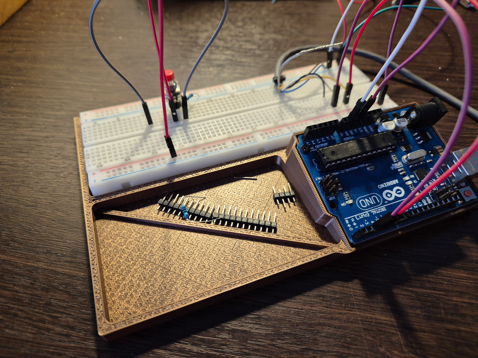 Arduino Uno Breadboard Holder - Tilted