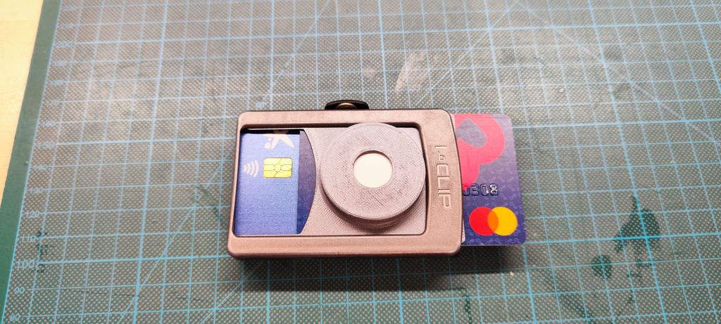 I-Clip wallet chipolo adapter