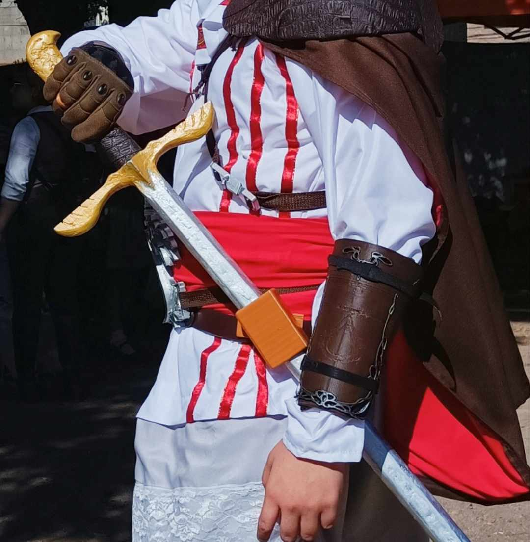 Simple sword holdster with belt clip