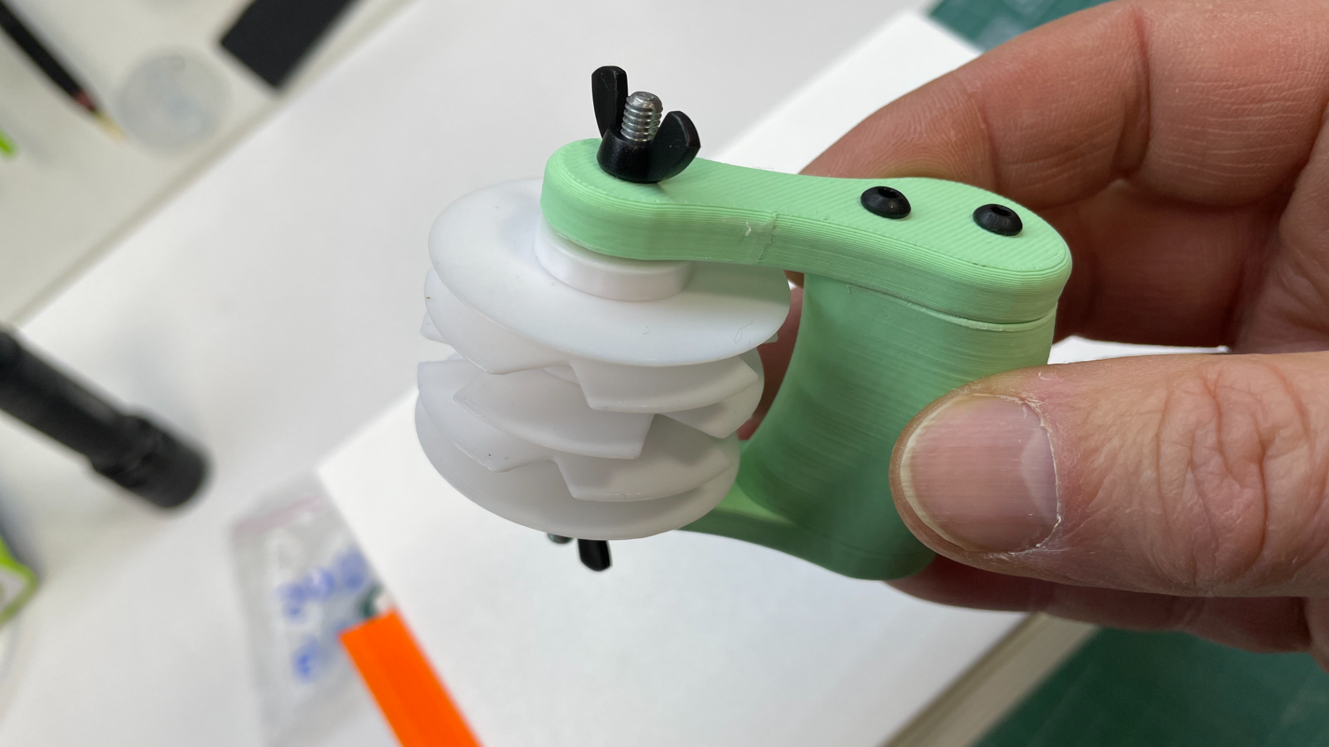 Small Lattice Roller Cutter
