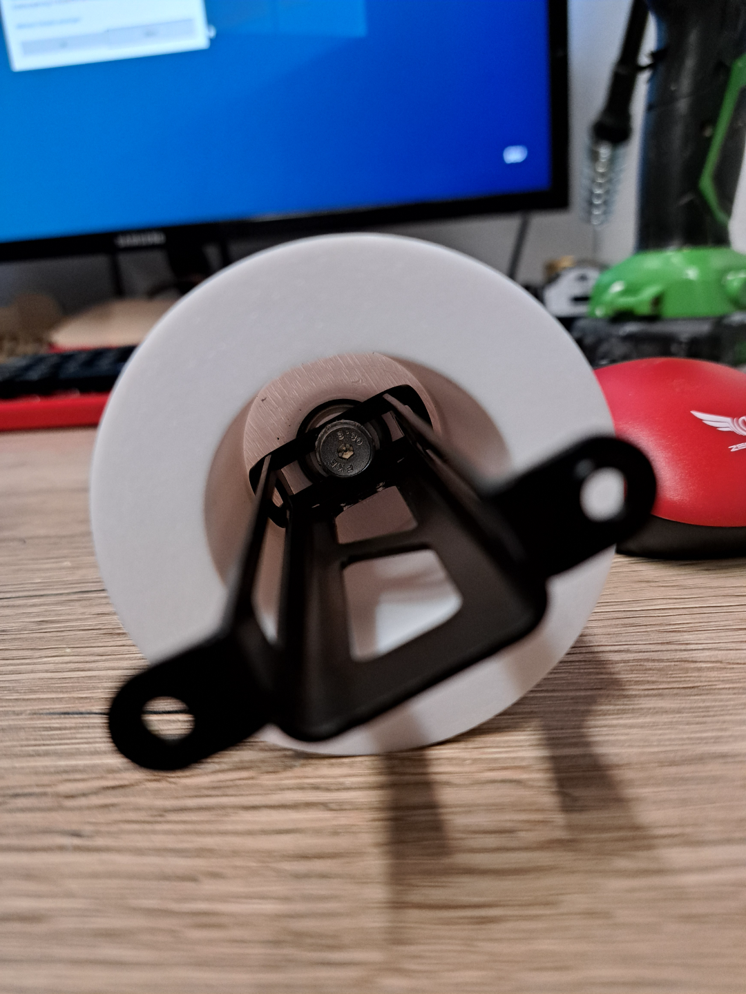 Spool holder