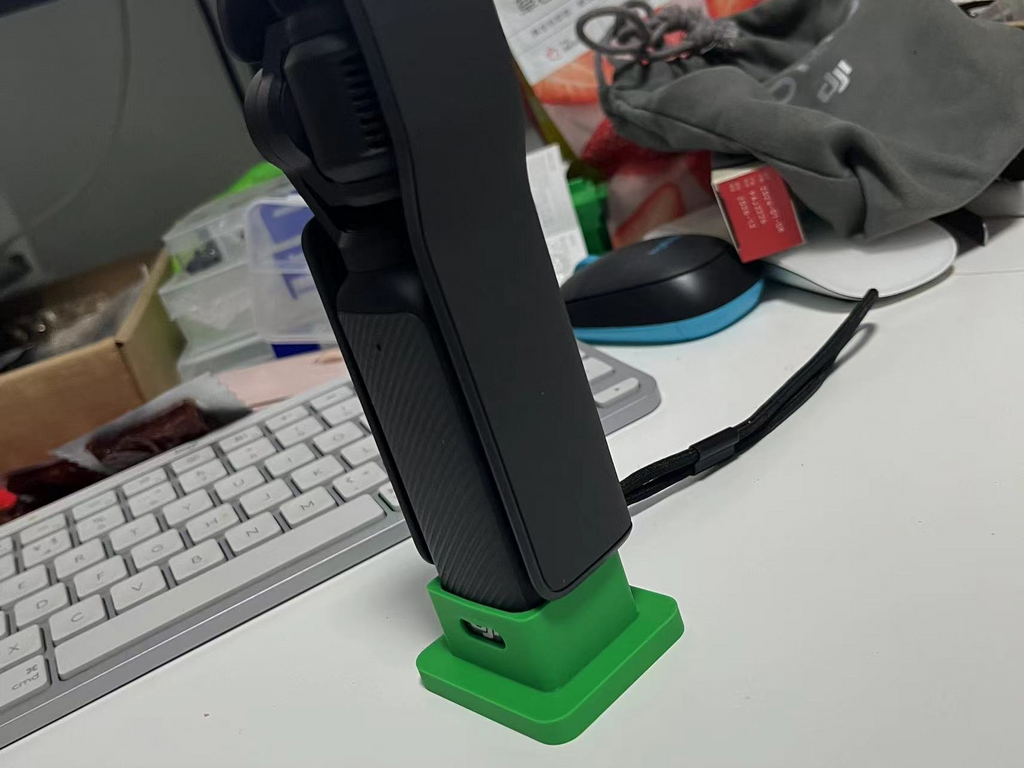 DJI Osmo Pocket 3 stand