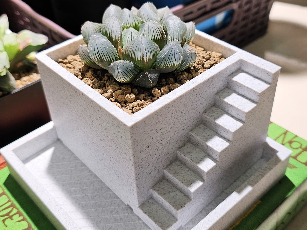 Planter with stair - Detachable version