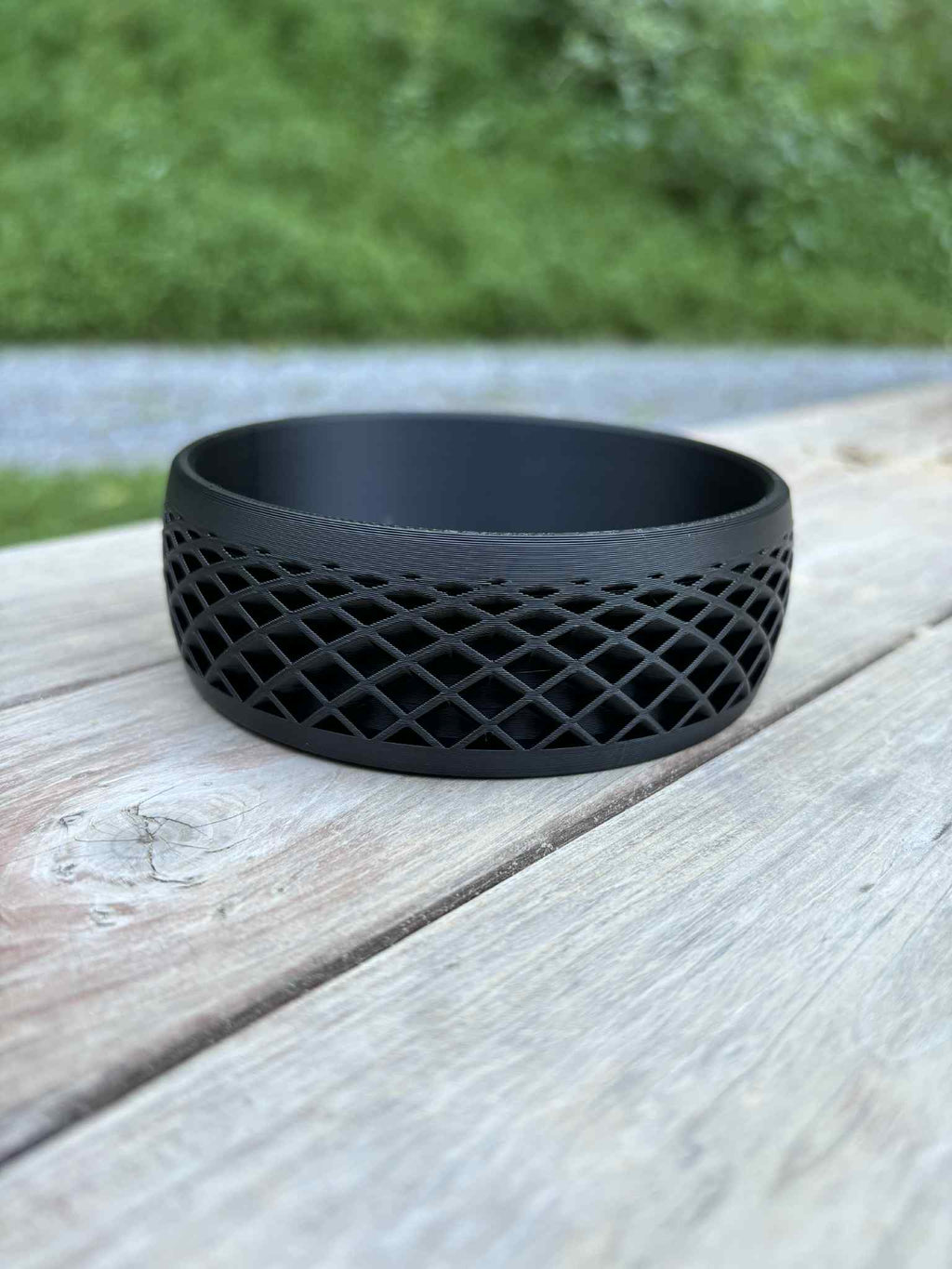 Small mesh catch all bowl