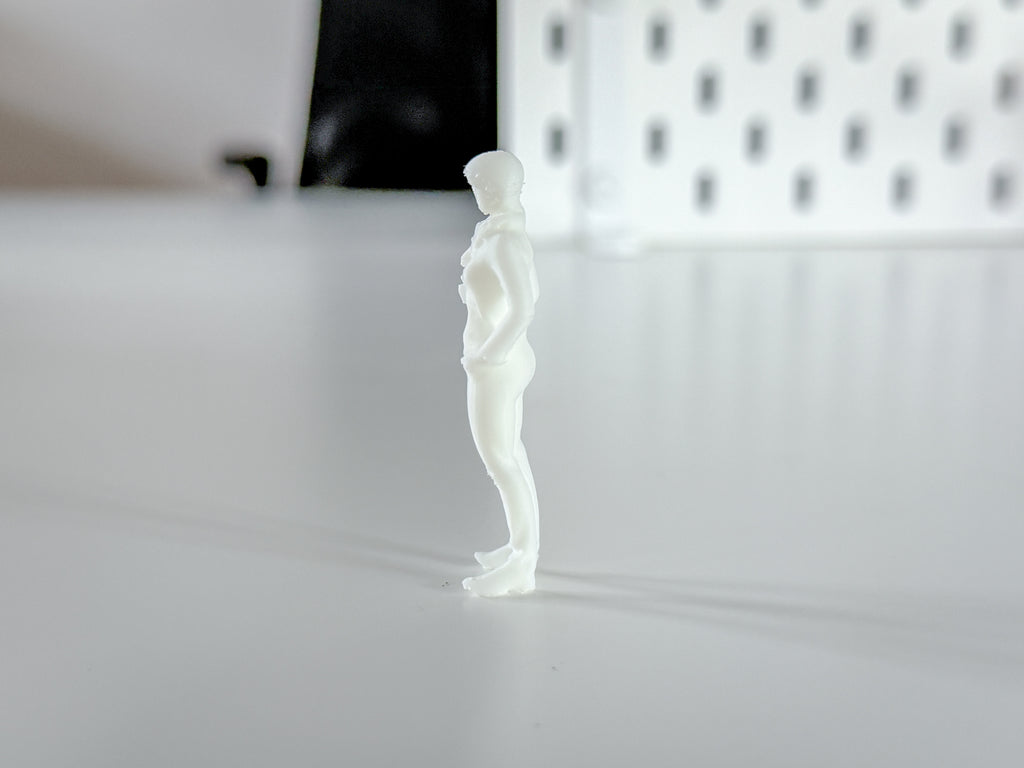 Miniature Woman for your Diorama