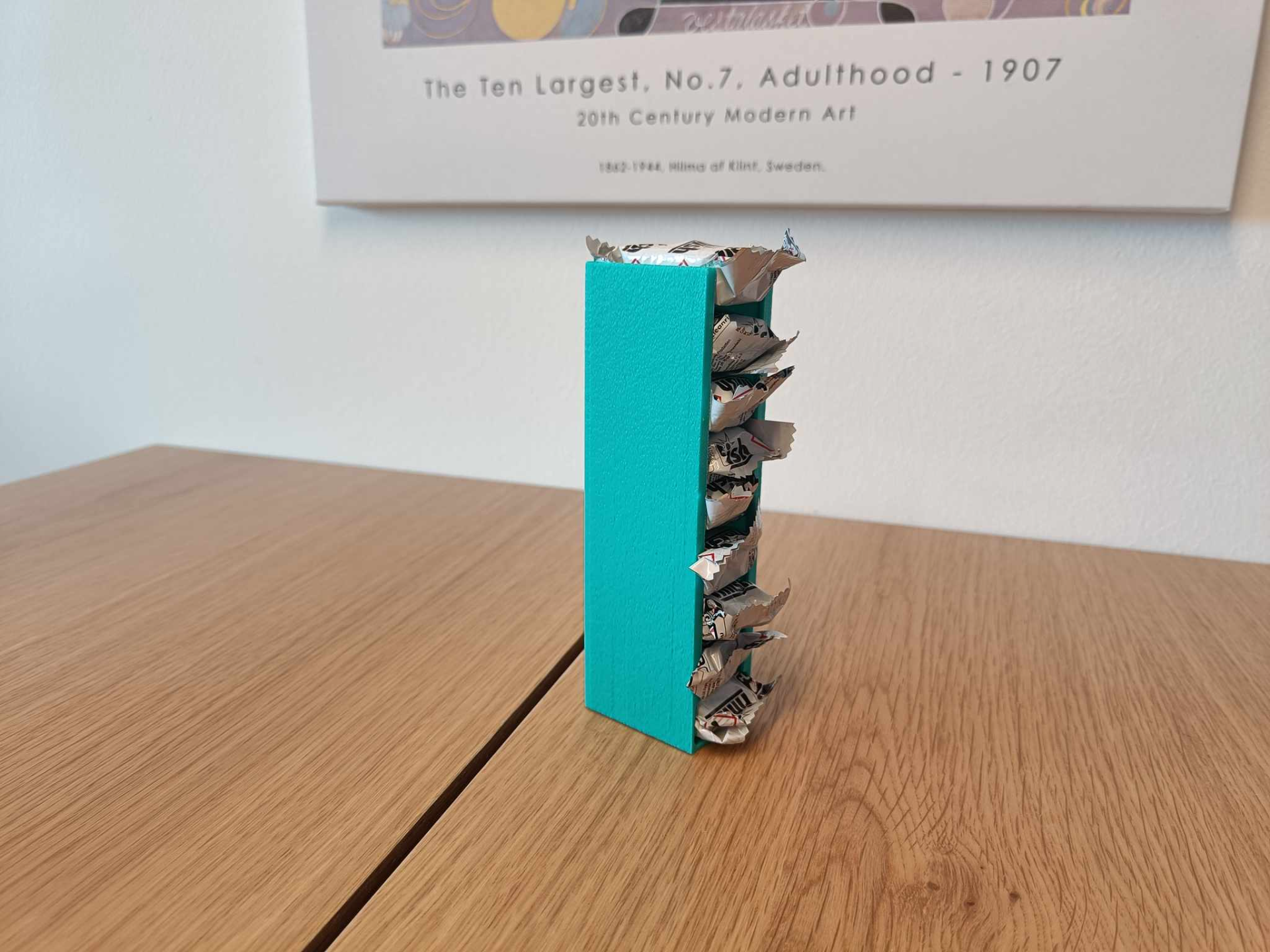 Dishwasher tablet dispenser