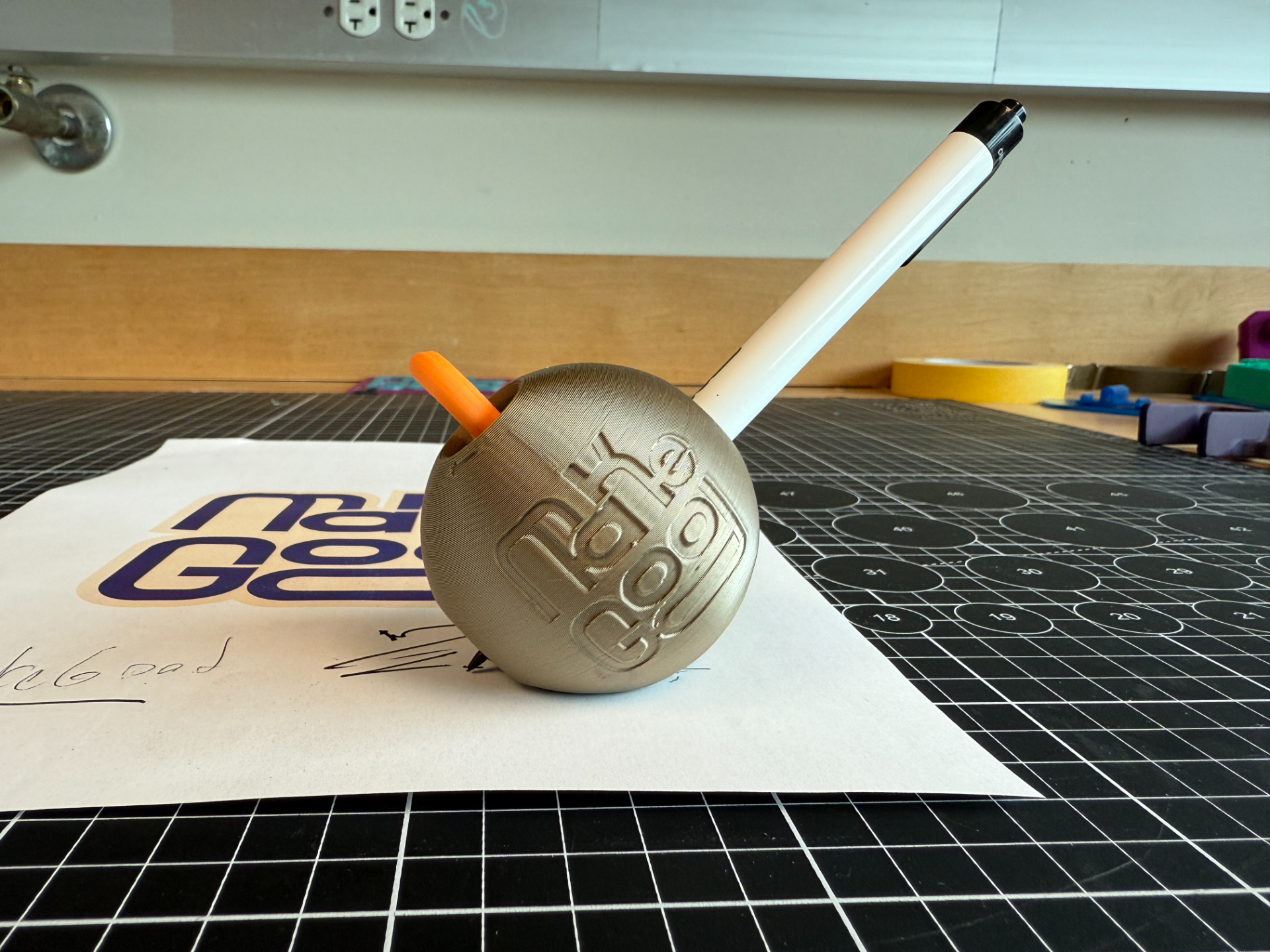 MakeGood Pen Ball - Medium - Writing Device