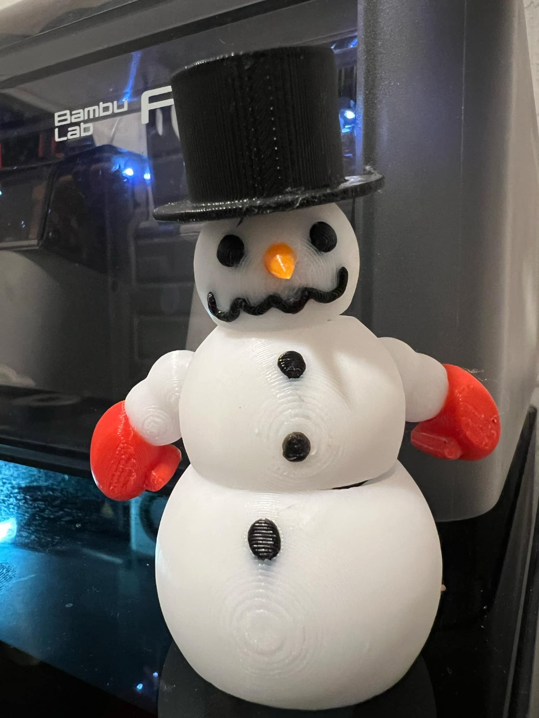 Snow dude with hat and mittens flexi fidget