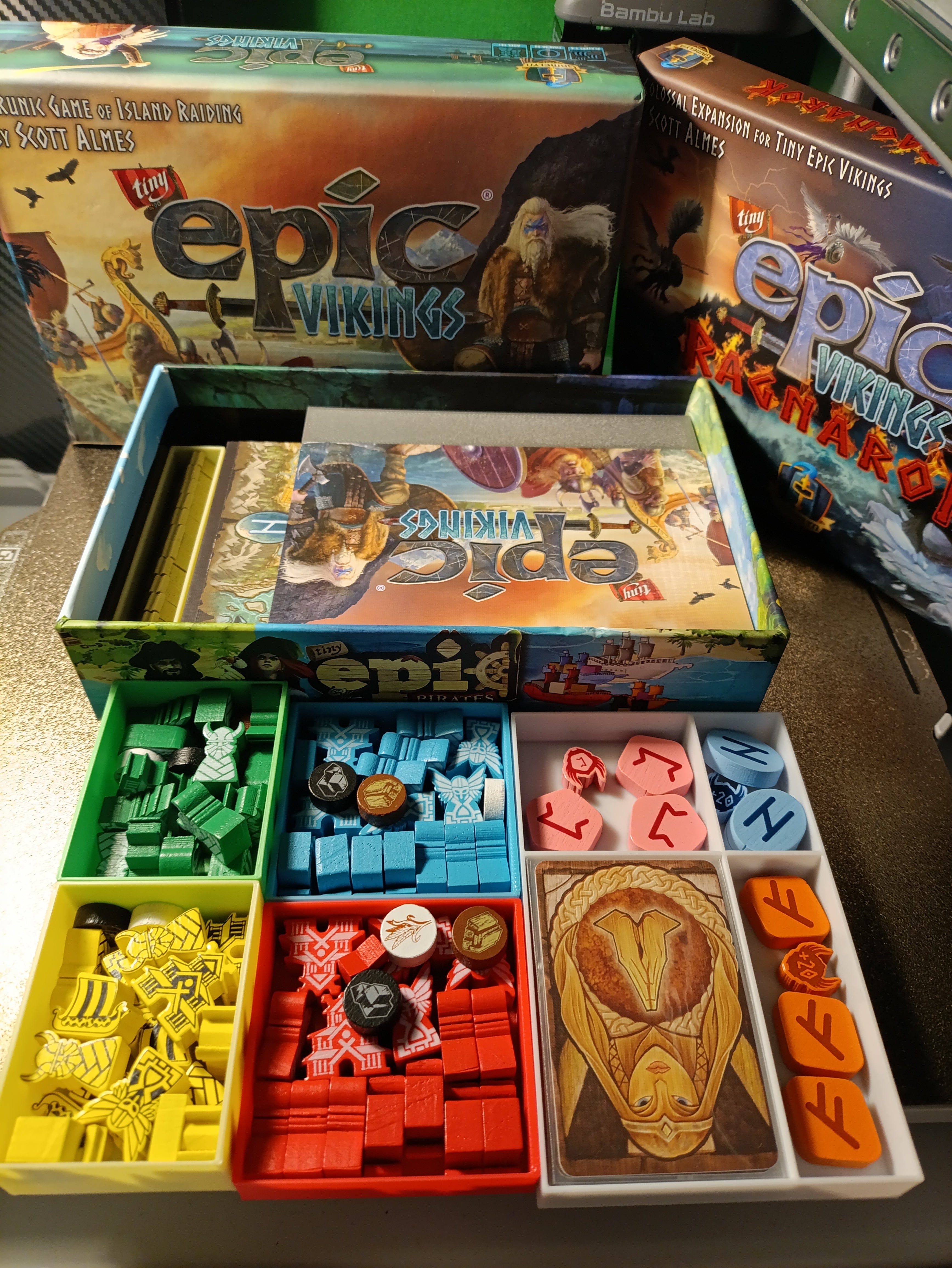 Tiny Epic Vikings Deluxe Insert Ragnarok Valkyrie