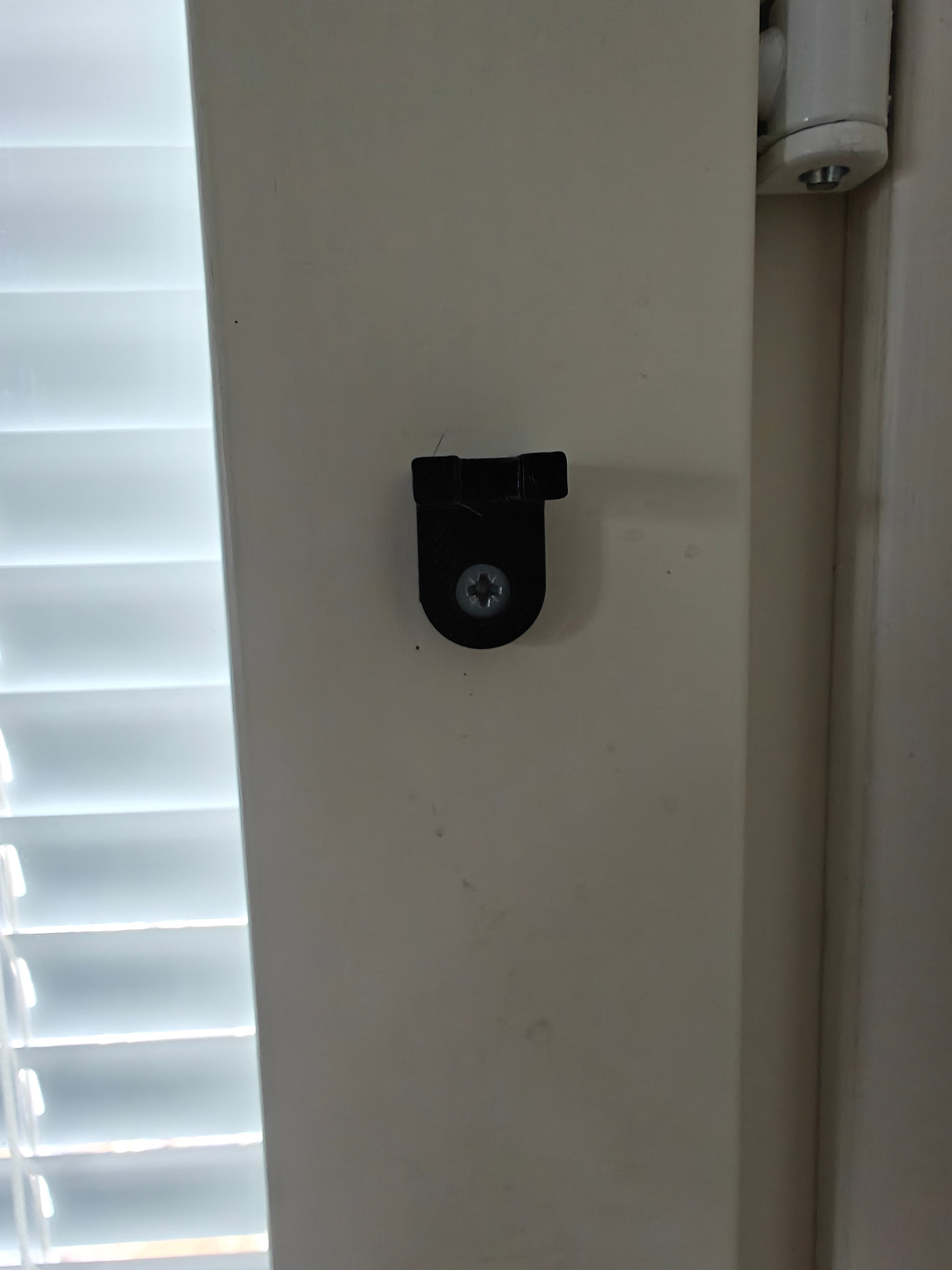 Windows blind holder